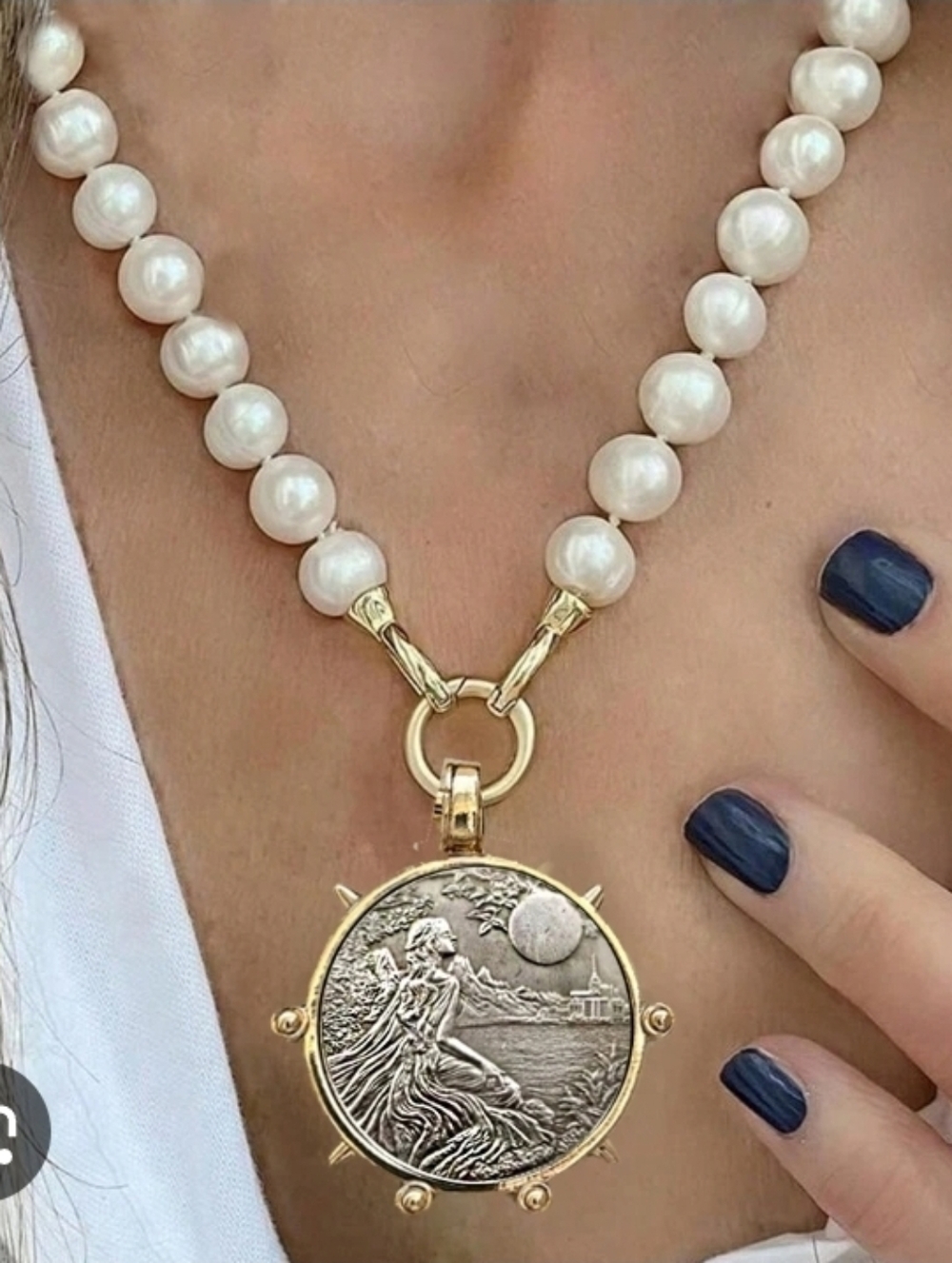 Pearl Gold Pendant Necklace Lady MOON Classic - Picture 2 of 3